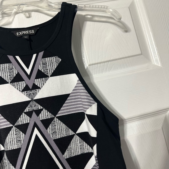 Express Geometric Print Bodycon Dress - Picture 6 of 13